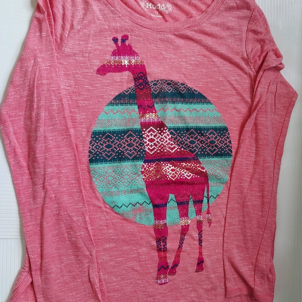 Girls 3/4 sleeve giraffe shillouette shirt